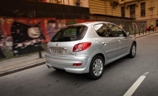 Peugeot-207-Compact